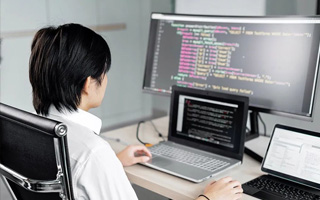 汕头 api php源码,下载的php源码怎么运行呢？